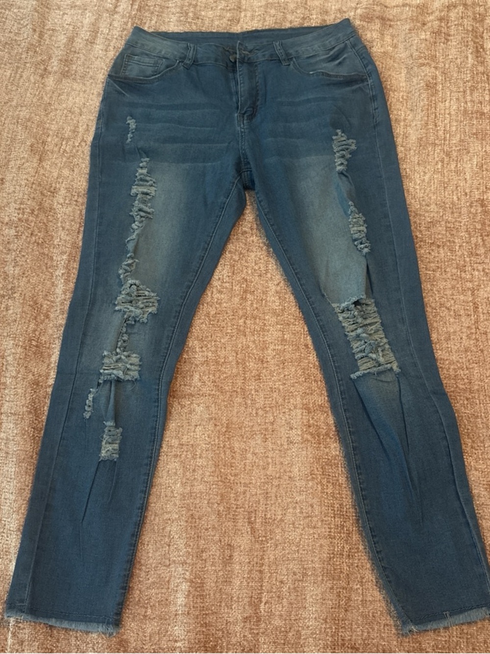 Distressed Women's Dark Blue Skinny Jeans